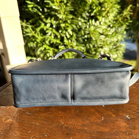 Coach Willis Bag Style No. 9927 in Blue (Soon to be Vintage) - Picture 11 of 14